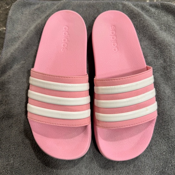 Women’s Pink Adidas Slides (Size 5) - Picture 2 of 8